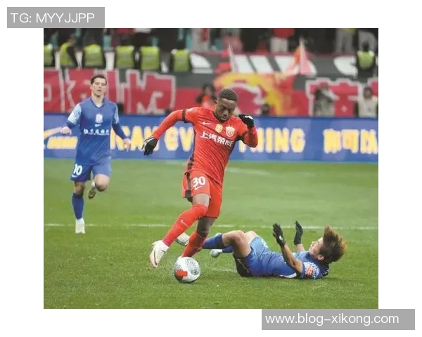 14岁天才加布里埃尔在U18赛场大放异彩曼联未来之星引发热议