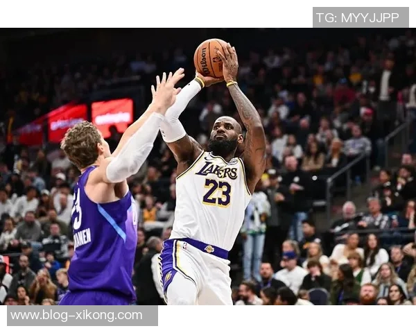 詹姆斯湖人七年缺阵124场生涯前十五年缺阵仅71场的对比分析