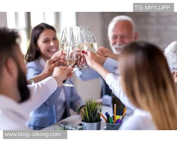 小曼奇尼喜获国家队首球强调团队胜利才是最重要的