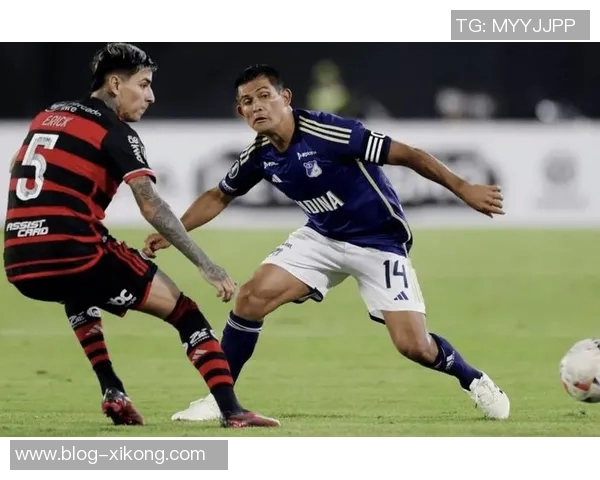 弗拉门戈在解放者杯半决赛首回合小胜竞技占得先机次回合争夺即将开启 弗拉门戈在解放者杯半决赛首回合小胜竞技占得先机次回合争夺即将开启