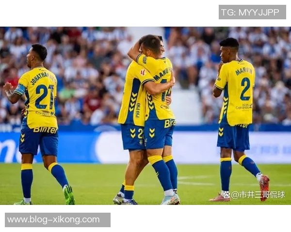 西乙联赛竞争加剧拉科与桑坦德双雄领跑冲甲形势愈发紧张 西乙联赛竞争加剧拉科与桑坦德双雄领跑冲甲形势愈发紧张