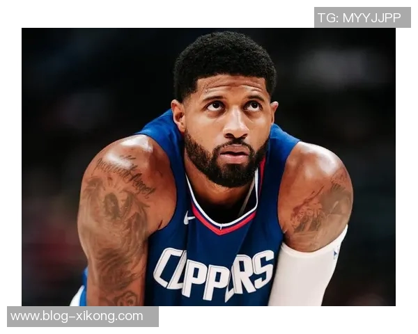 乔治上半场状态一般表现平平仅得10分1篮板2助攻三分球命中率尚可