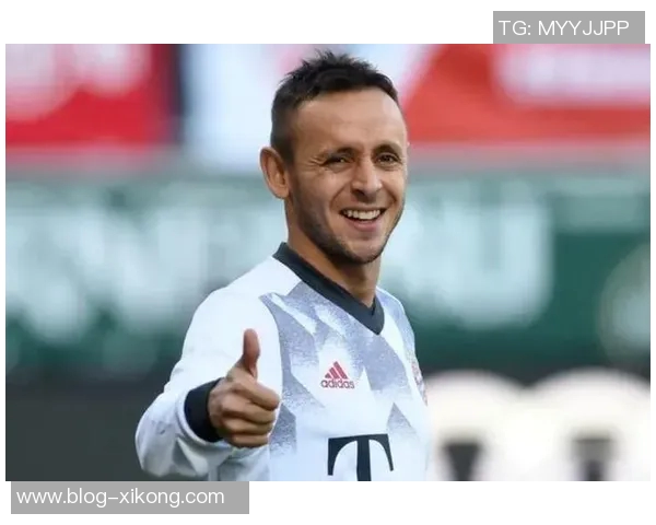 前拜仁后卫拉菲尼亚正式加盟圣保罗担任体育经理职务